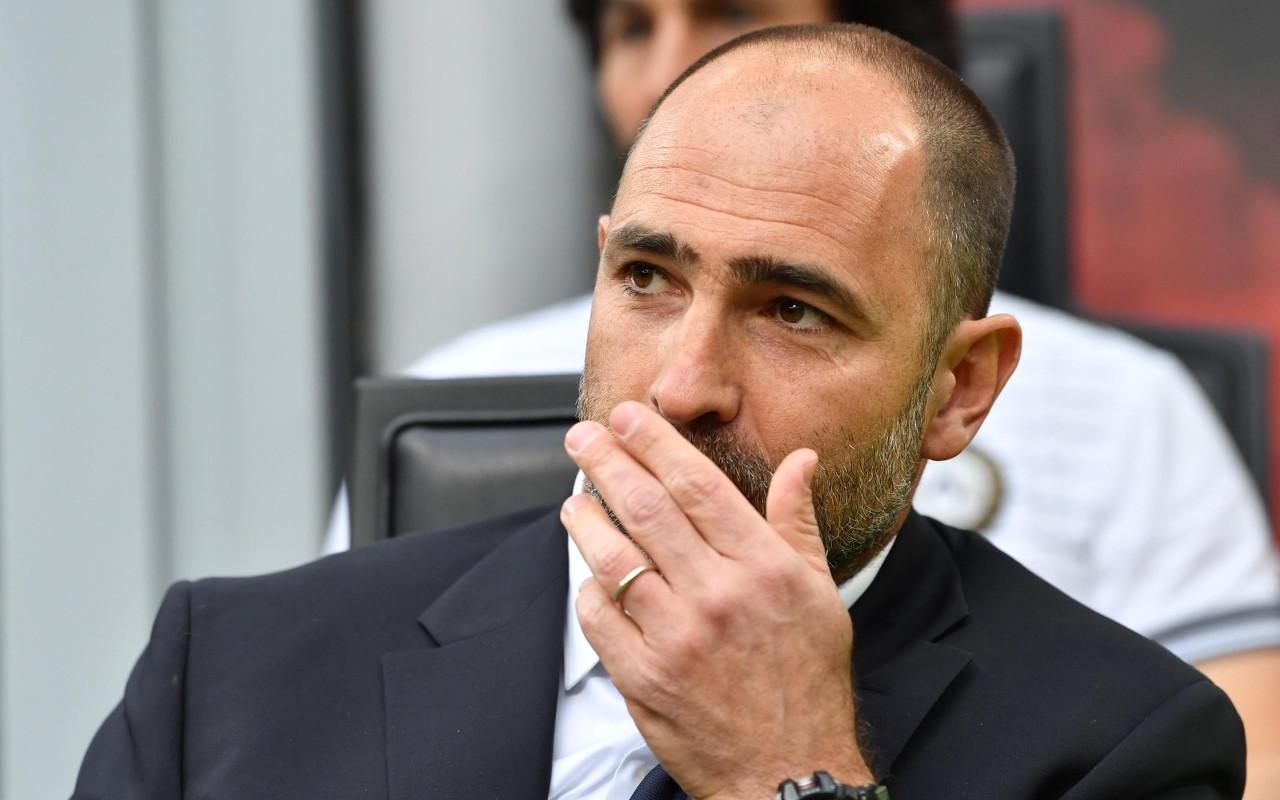 牌球员投入 牌球员投入