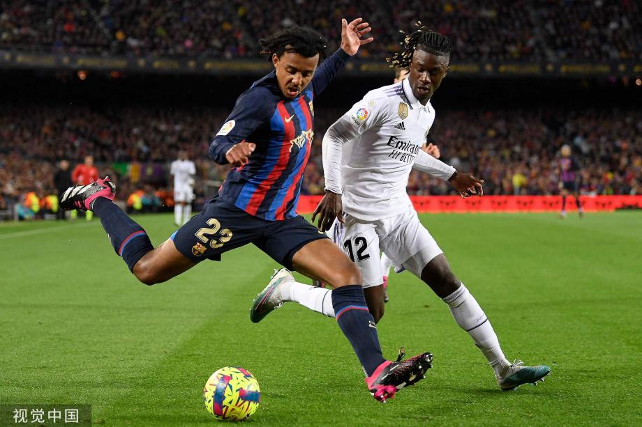 與費耶諾德 與費耶諾德